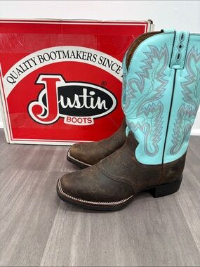 Justin Boots Bay Apache Aqua Cowhide Women’s Boots